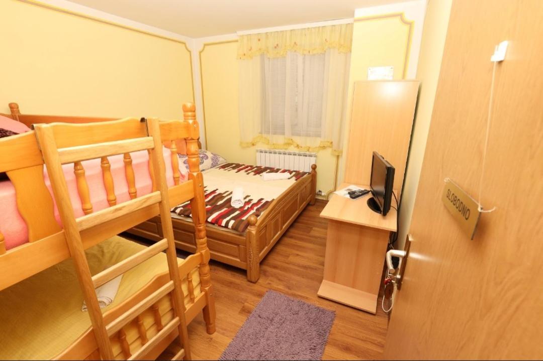 Rooms Odmaraliste Jablan Senj  Exteriör bild